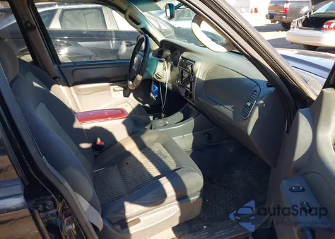 2005 Ford Explorer Sport Trac Adrenalin/Xls/Xlt z USA, uszkodzony, nr VIN 1FMZU67K55UB32589